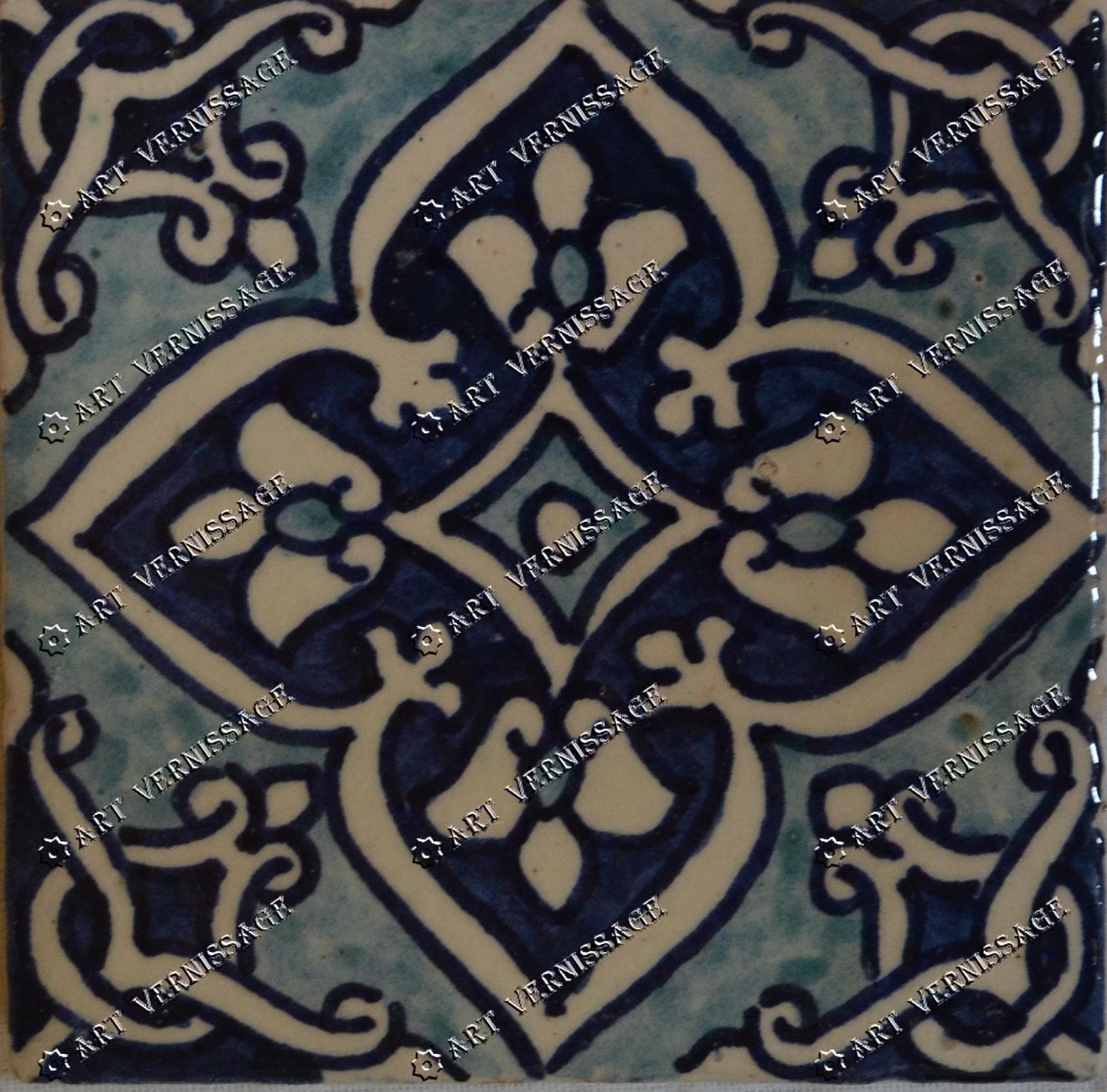 Tile with islimi ornament